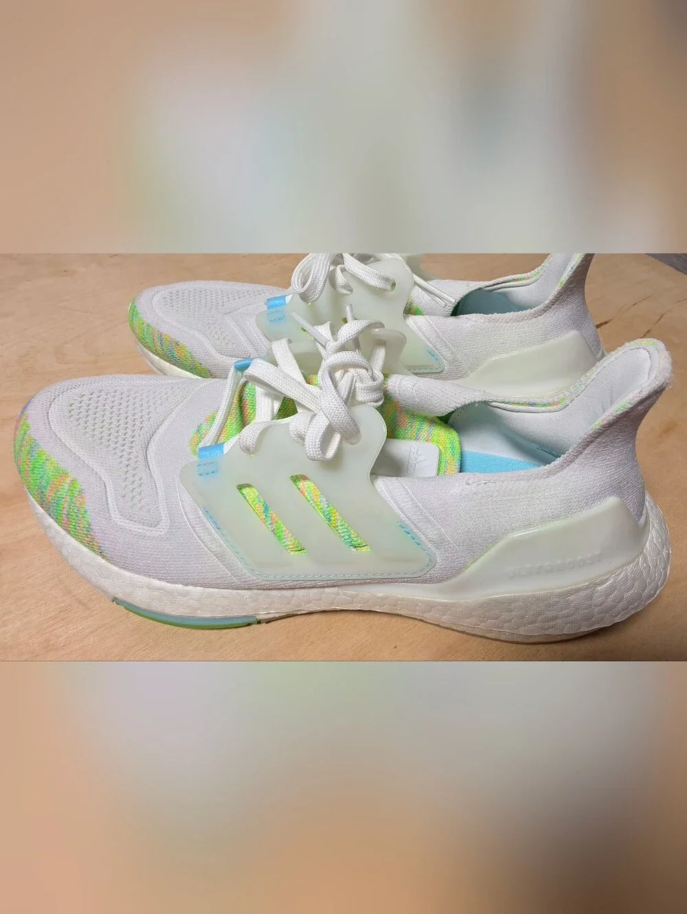 Mens Adidas UltraBoost 22